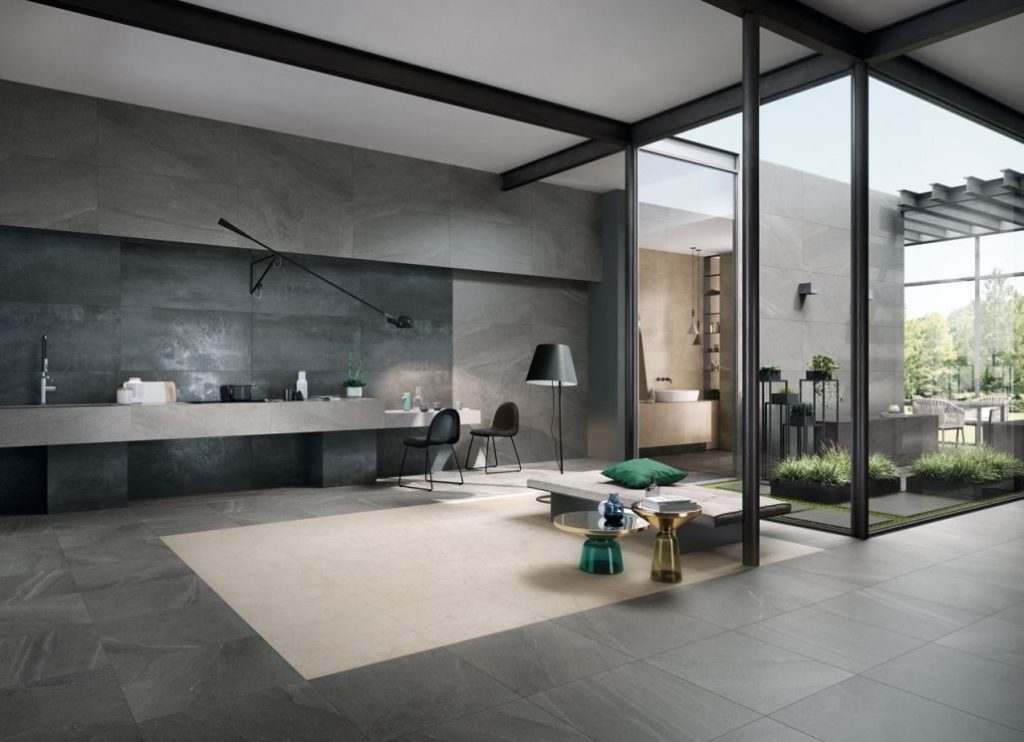 Ambiente interno-externo integrado com grandes painéis de vidro e Acabamento de Luxo.